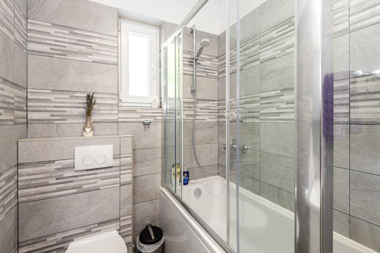 Apartment Nino Gradac  Exteriér fotografie